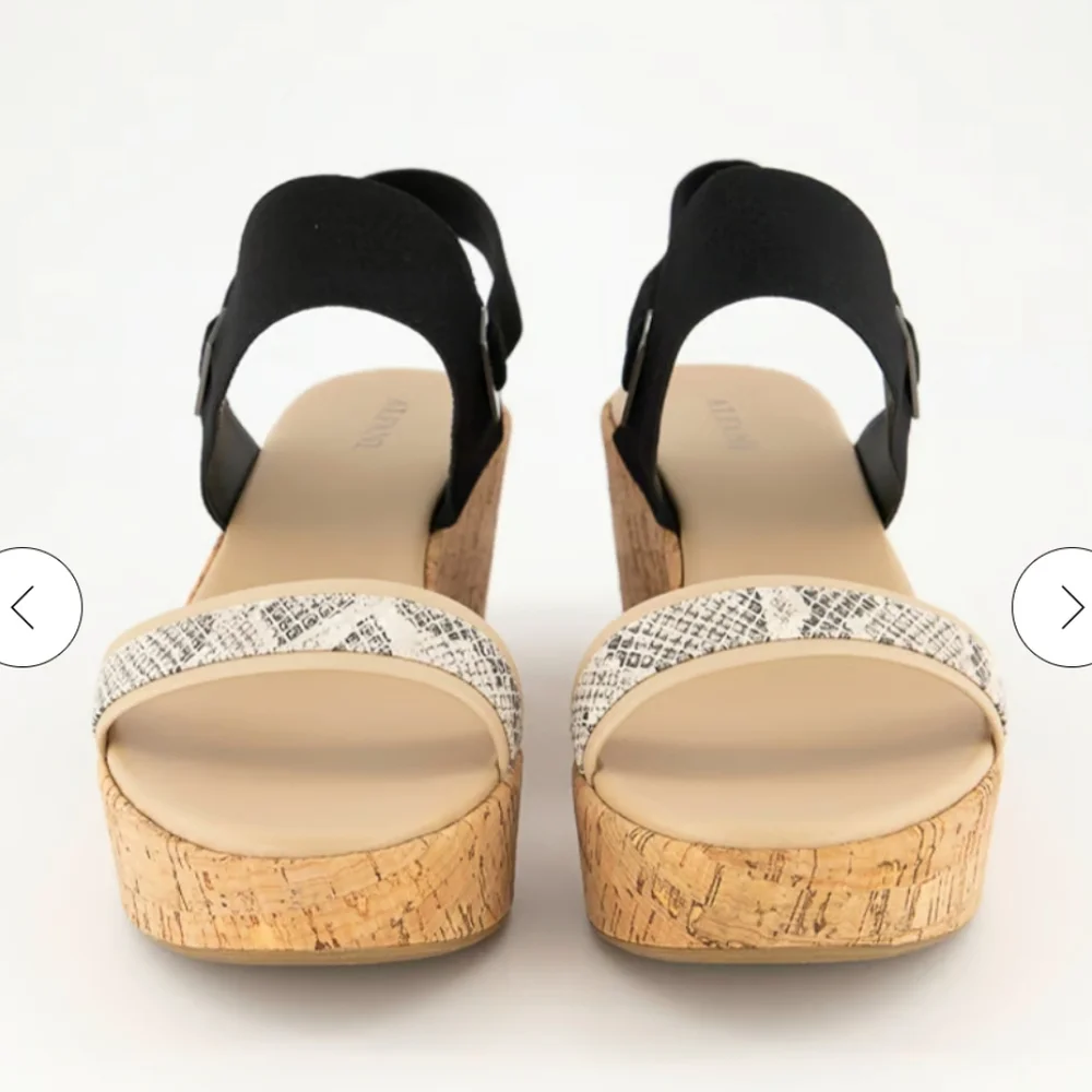 🏷️Alfani Women's Maybell Platform Wedge Sandals Size 9.5M NIB - Picture 2 of 10
